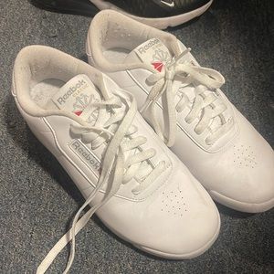 Reebok white leather shoe